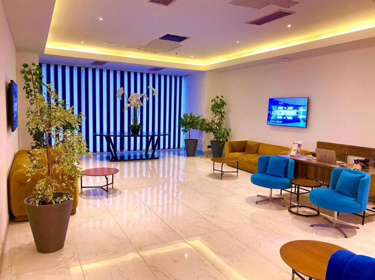 Orbi City Apartment With Sea View Batoumi Extérieur photo