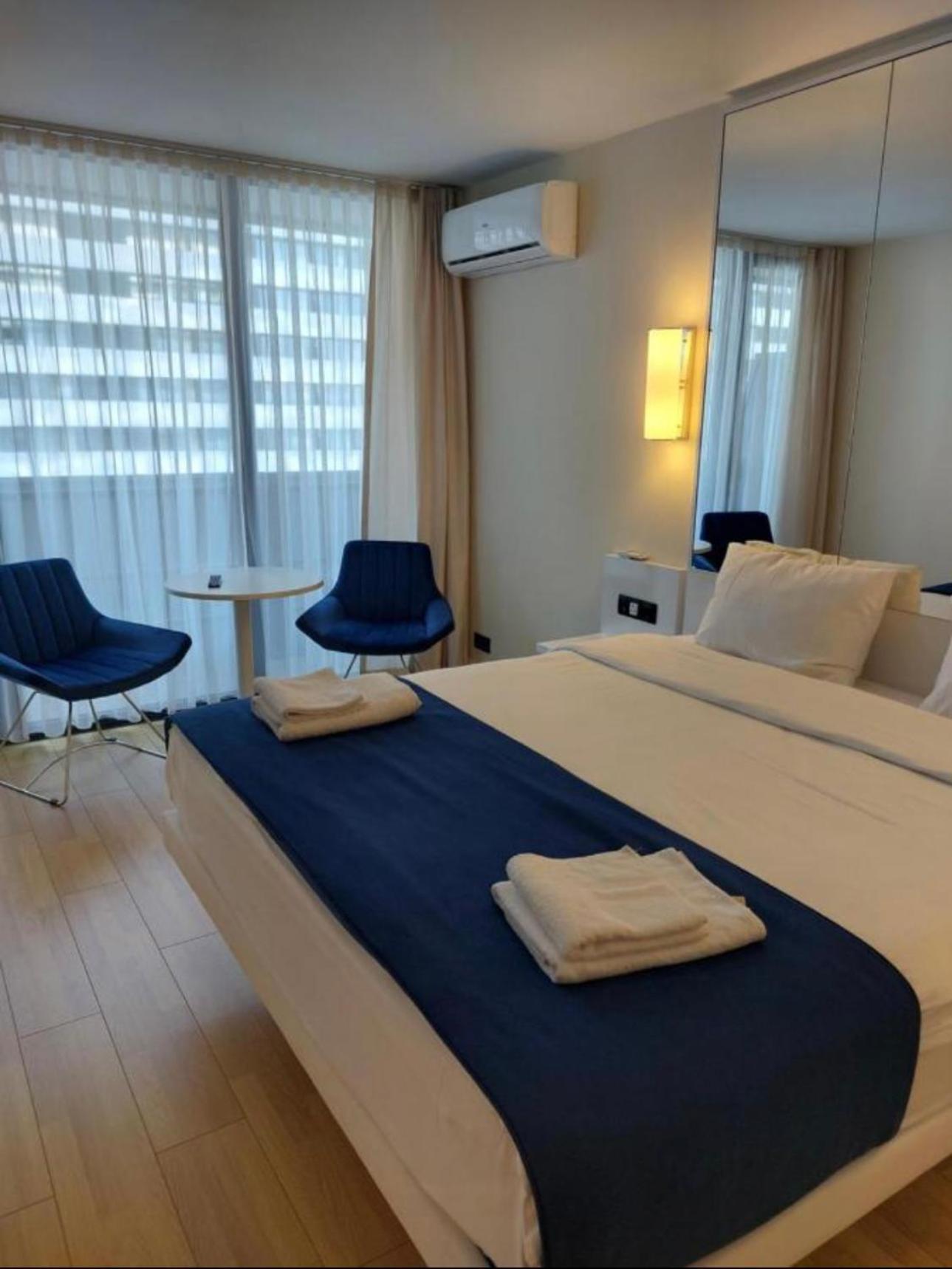Orbi City Apartment With Sea View Batoumi Extérieur photo