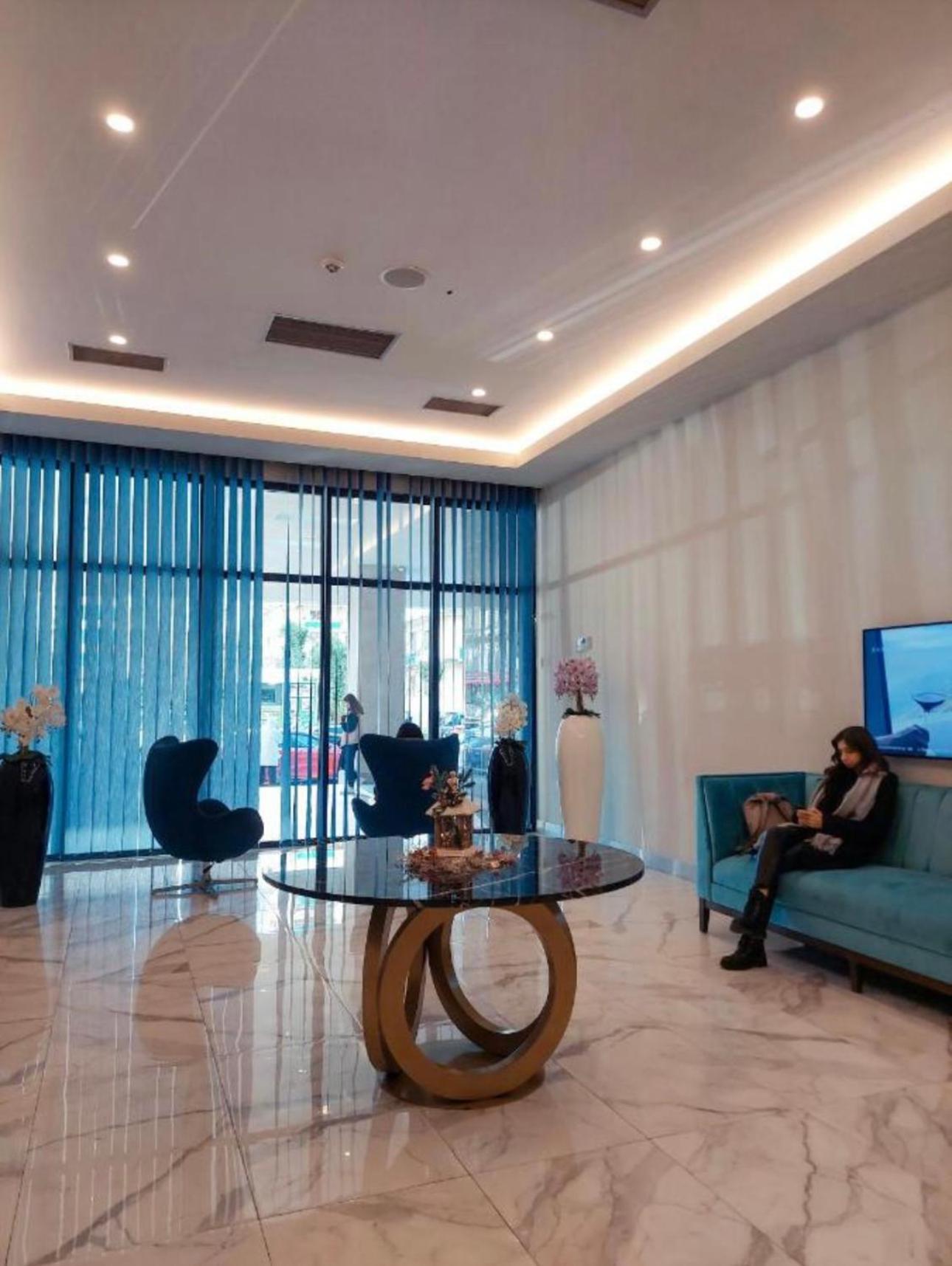 Orbi City Apartment With Sea View Batoumi Extérieur photo