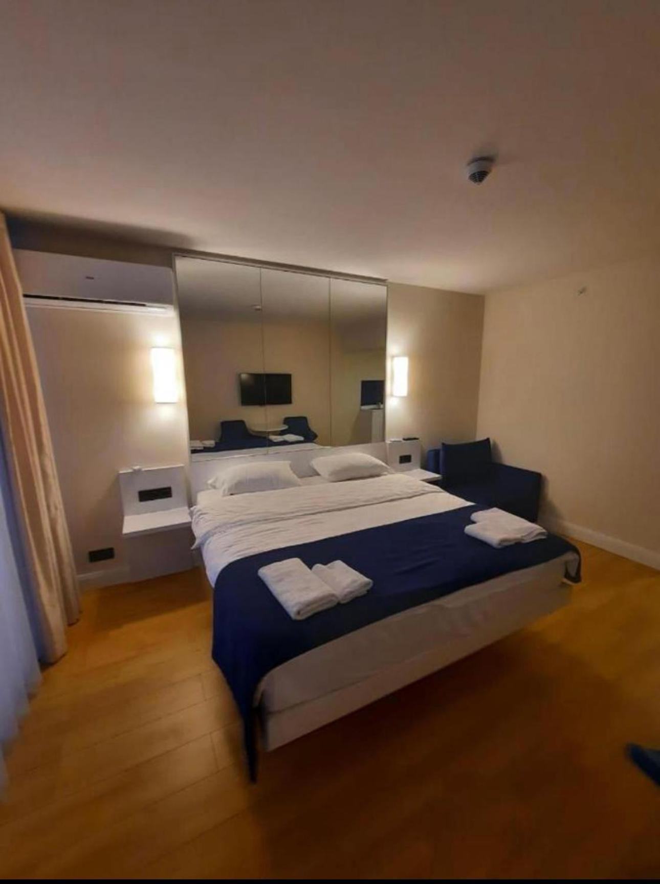 Orbi City Apartment With Sea View Batoumi Extérieur photo