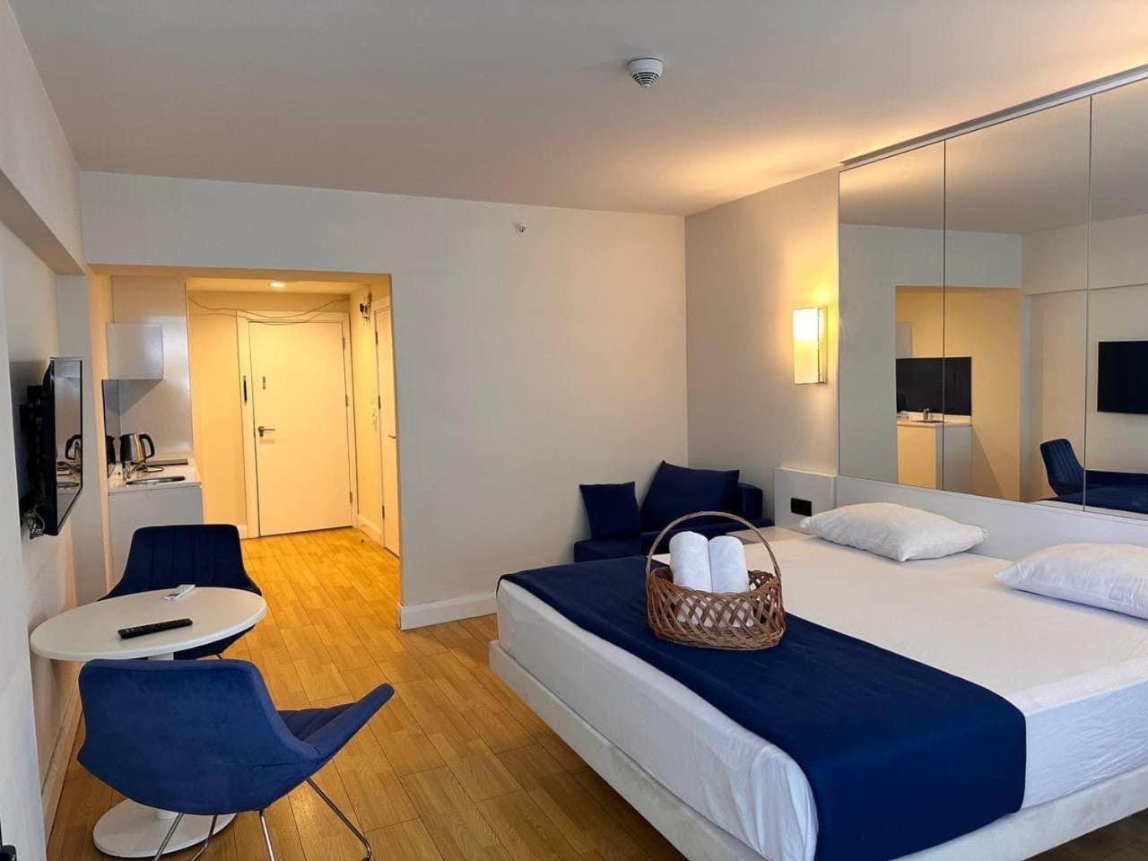 Orbi City Apartment With Sea View Batoumi Extérieur photo