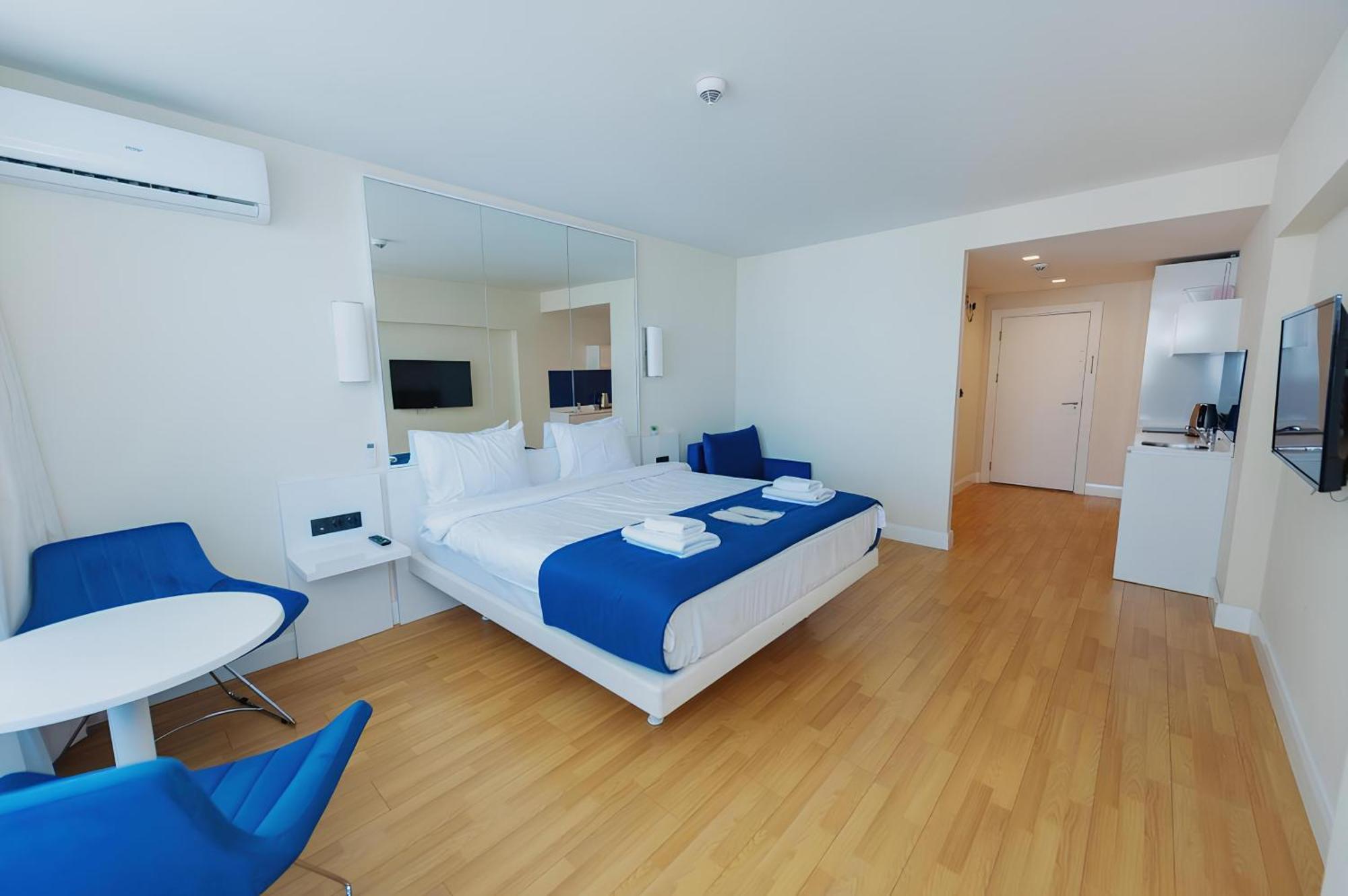 Orbi City Apartment With Sea View Batoumi Extérieur photo