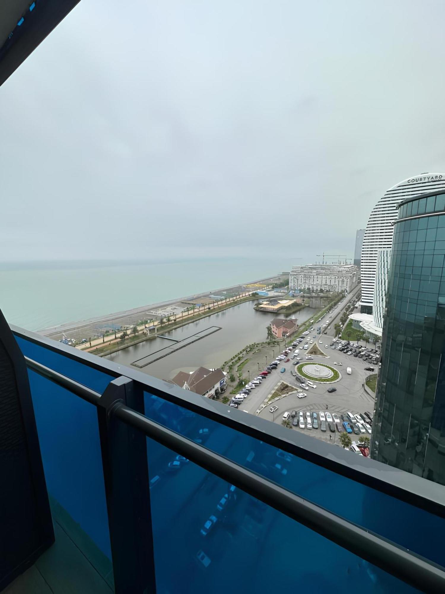 Orbi City Apartment With Sea View Batoumi Extérieur photo