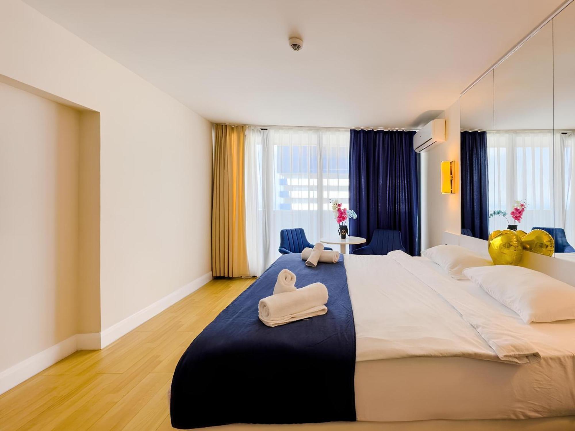 Orbi City Apartment With Sea View Batoumi Extérieur photo