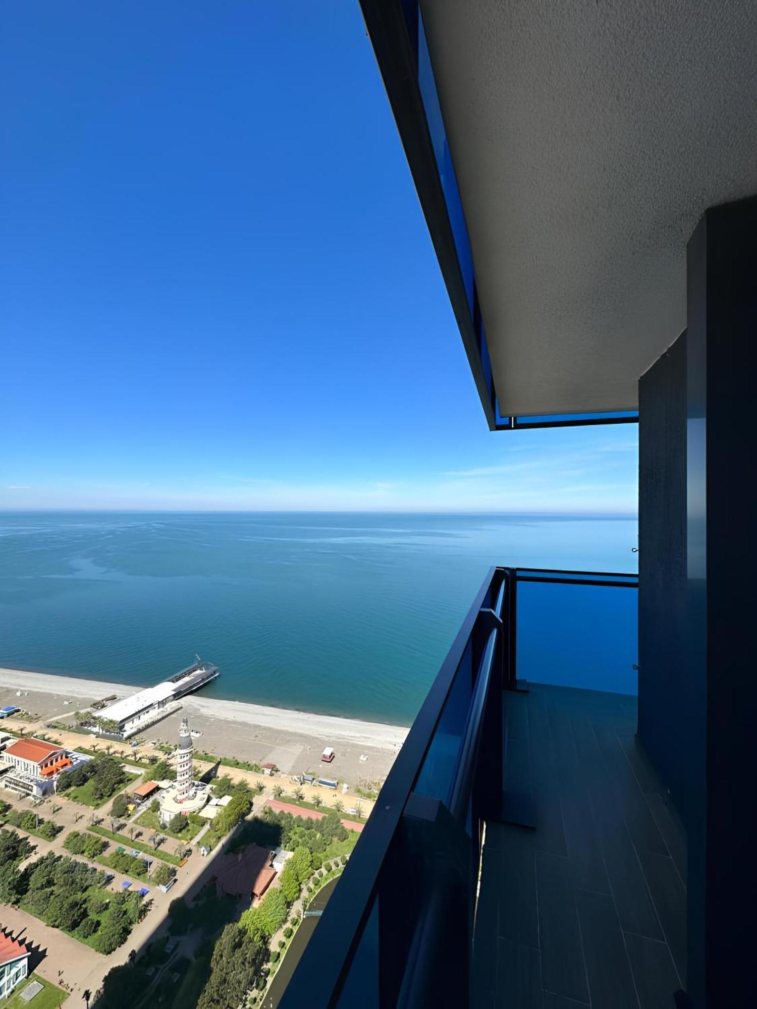 Orbi City Apartment With Sea View Batoumi Extérieur photo